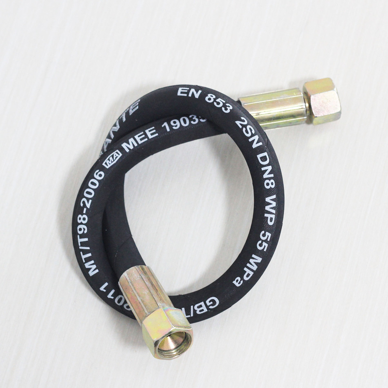 High Pressure Customized Black 2SN 4SP Hydraulic Hose with Smooth Surface and Package Type